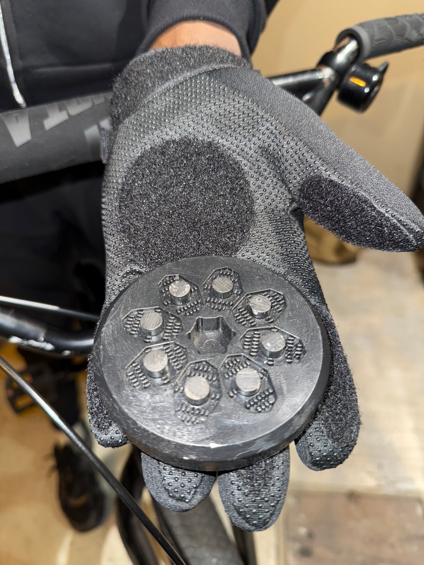 "FEARLESS GOAT DRAG GLOVE"